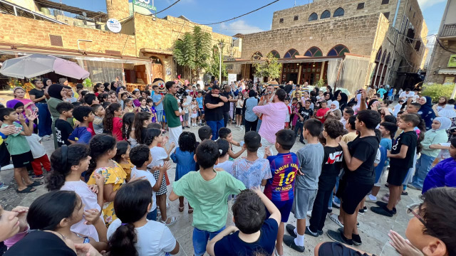 300 حقيبة مدرسية و300 ضحكة في مبادرة إنسانية لـ"جمعية محمد عبد الحليم جمعة الخيرية" في صيدا