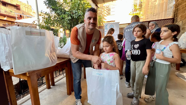 300 حقيبة مدرسية و300 ضحكة في مبادرة إنسانية لـ"جمعية محمد عبد الحليم جمعة الخيرية" في صيدا