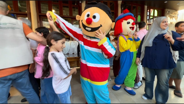 300 حقيبة مدرسية و300 ضحكة في مبادرة إنسانية لـ"جمعية محمد عبد الحليم جمعة الخيرية" في صيدا