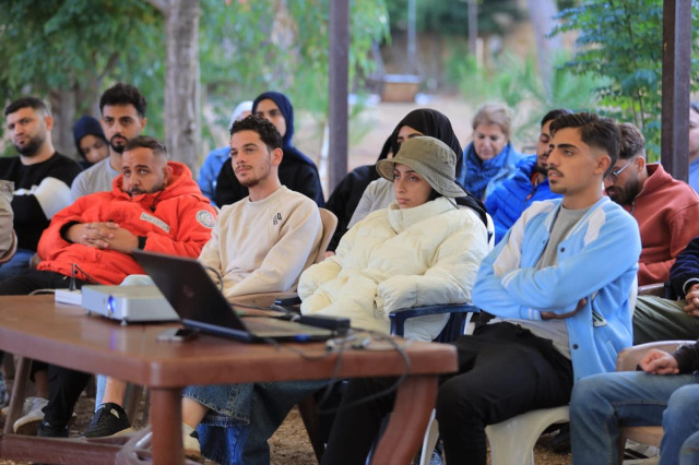 فوج الإنقاذ الشعبي يختتم مخيمه التدريبي السنوي الخامس عشر في جزين تحت شعار : "فرسان الإنسانية"