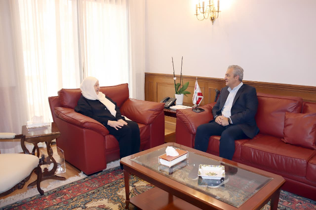 بهية الحريري تلتقي حجازي ووفداً من عشائر "شهابية الفاعور" وتهنئ الأسمر بانتخابه رئيساً لـ"الضمان"
