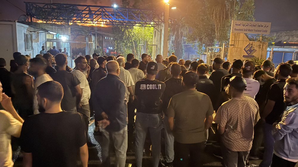 وقفة احتجاجية أمام معمل النفايات في صيدا للمطالبة بحل جذري للأزمة البيئية