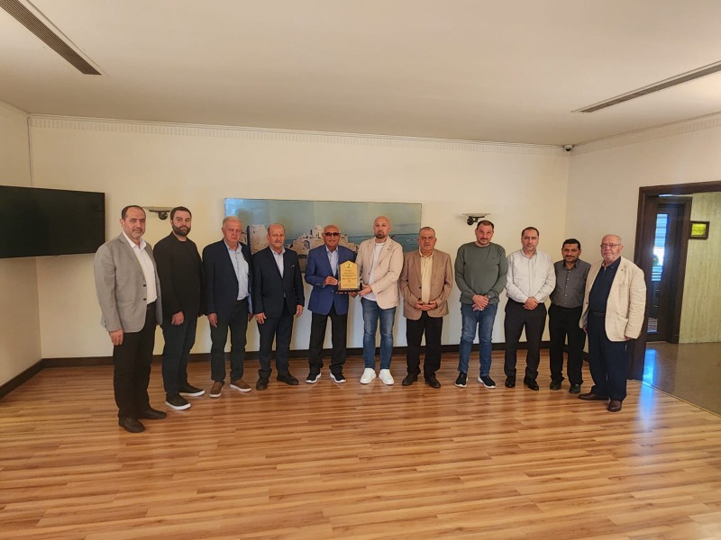 جمعية تجار النبطية تكرّم رئيس غرفة صيدا والجنوب تقديراً لجهوده خلال الحرب