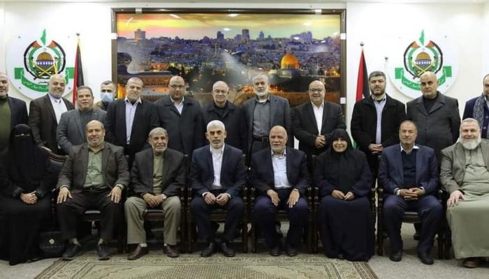 إعلان فوز السنوار برئاسة حماس في قطاع غزة