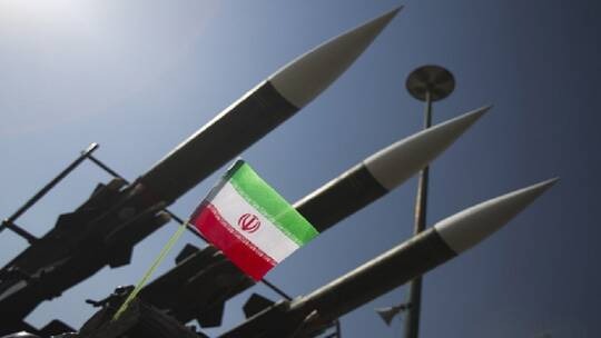 إيران تكشف عن "جيل الصاروخ "الذي استهدف إسرائيل وسقط بالقرب من مفاعل ديمونا (تفاصيل)