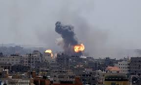 غزة تستقبل عيد الفطر على وقع الانفجارات والقصف الإسرائيلي