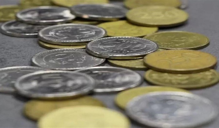 القطع النقدية المعدنية تباع "خردة" في لبنان!