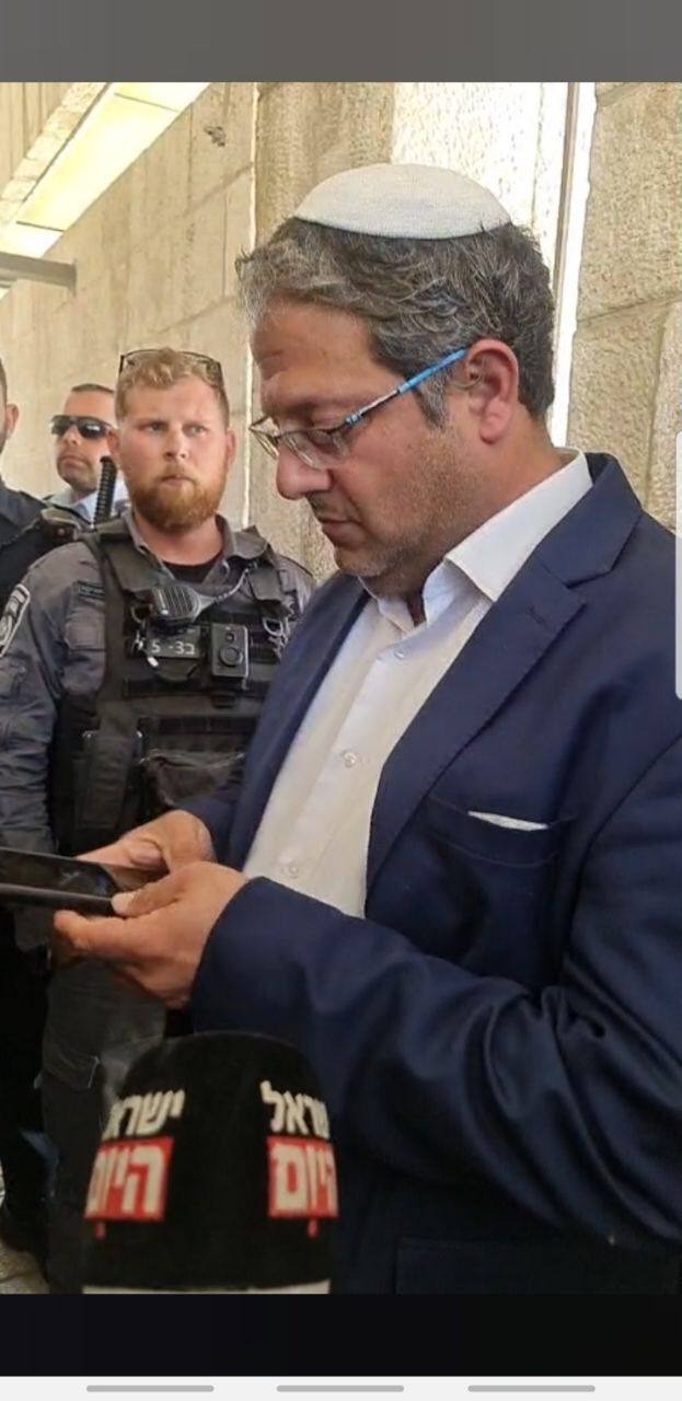 شرطة الاحتلال تمنع عضو "الكنيست" إيتمار بن غفير من اقتحام باحات المسجد الأقصى