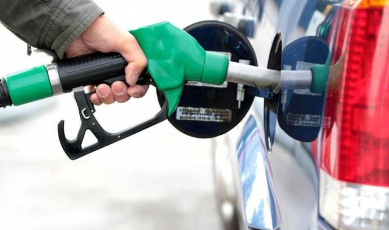 المحطات ترفض استلام البنزين "تجنباً للمشاكل"!