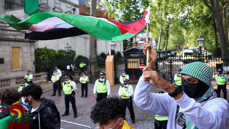 لندن: الآلاف يتظاهرون ضد بيع السلاح لـ"إسرائيل"