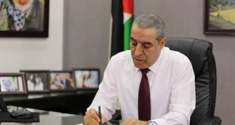 الوزير الشيخ يكشف  حقيقة عزم الرئيس عباس الإعلان عن حكومة جديدة برئاسة زياد أبو عمرو