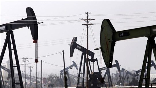تراجع أسعار النفط بسبب مخاوف حيال إصابات كورونا