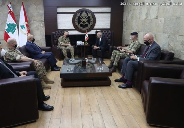 قائد الجيش عرض مع وزير خارجية صربيا ولامب سبل التعاون بين الجيشين الصربي والبريطاني