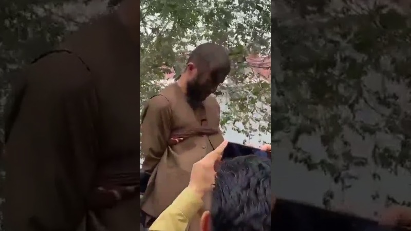 أول عقاب للص سيارات اعتقلته طالبان في العاصمة (فيديو)