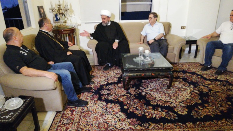 لقاء في في منزل النائب موسى بمغدوشة بحضور المفتي عبدالله والمطران الحداد ويونان