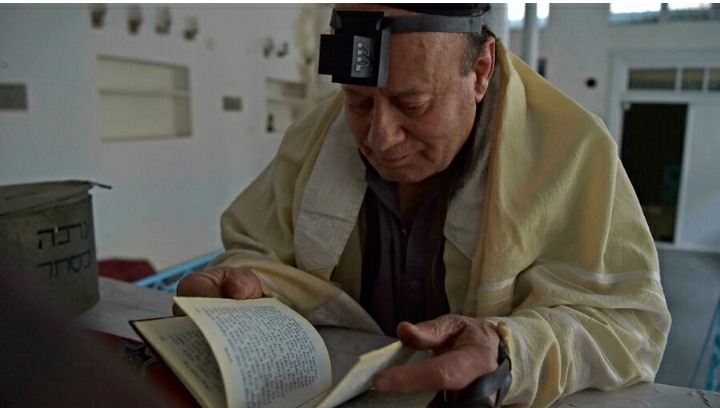 هربا من طالبان.. آخر يهودي أفغاني يغادر بلاده