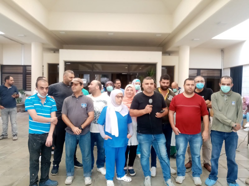 موظفو مستشفى صيدا الحكومي يعلقون اضرابهم المفتوح