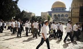 "أوقاف القدس" تندد بإدراج "الأقصى" ضمن الرحلات التعليمية لطلبة المدارس الإسرائيلية