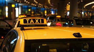 بالفيديو: سرقة احترافية في سيارة أجرة!