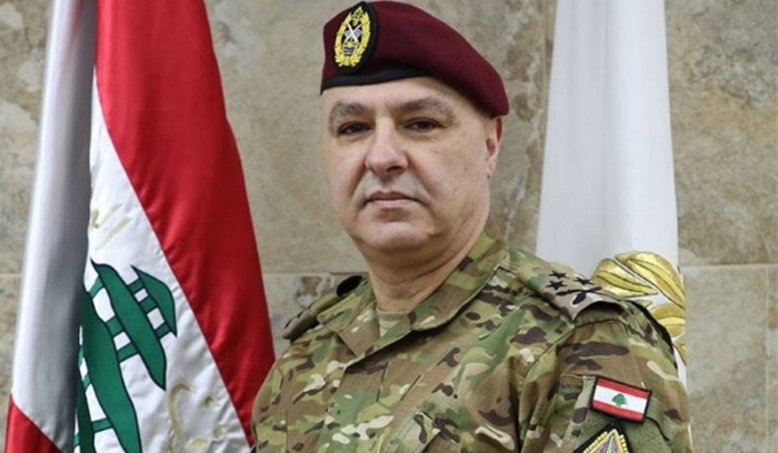 قائد الجيش عرض مع نائب قائد القوات المسلحة الهنغارية علاقات التعاون