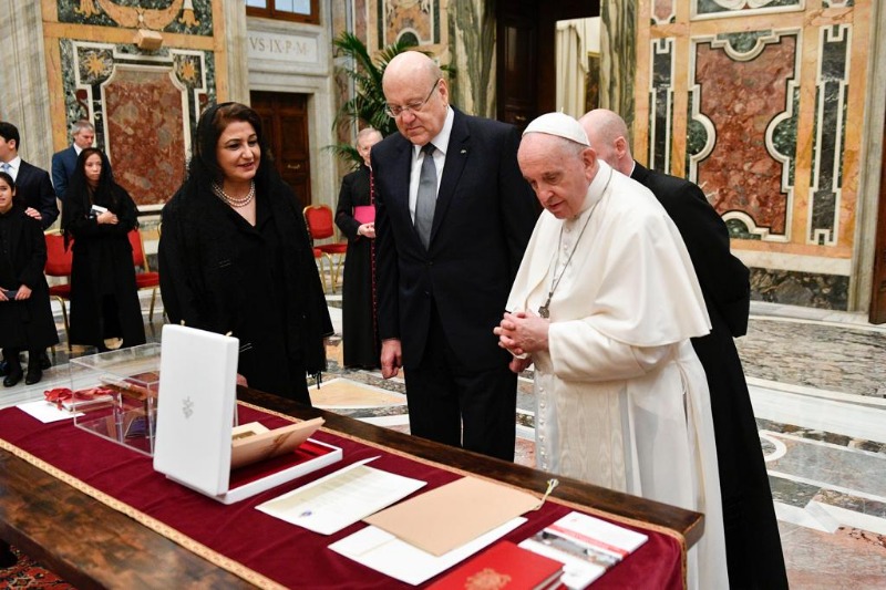 دعوة من البابا فرنسيس إلى اللبنانيين