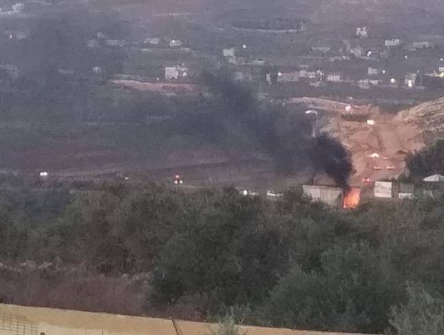 شبان يحرقون برج مراقبة عسكري على جبل صبيح