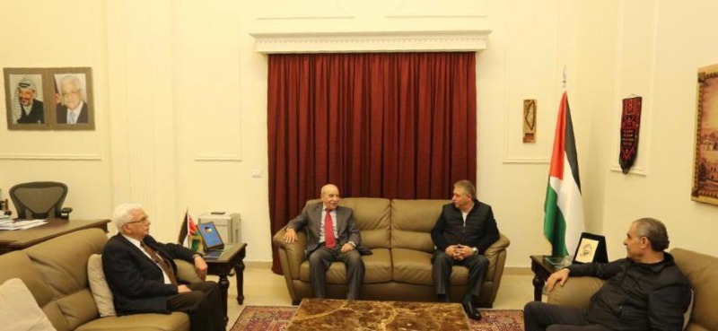 السفير دبور يلتقي نائب رئيس المجلس الوطني الفلسطيني علي فيصل