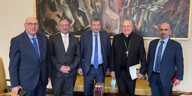 رئيس اللجنة الرئاسية العليا لمتابعة شؤون الكنائس يلتقي الكاردينال ليوناردو ساندري