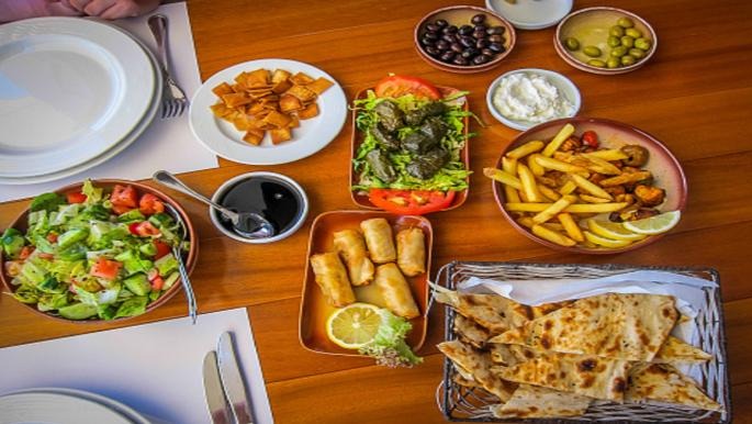أهلاً رمضان… كم تبلغ كلفة مائدة إفطار عادية؟