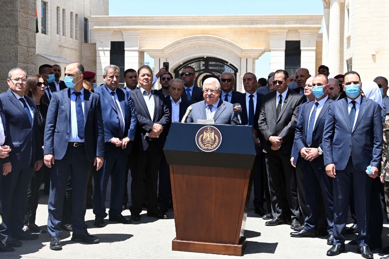 الرئيس عباس خلال مراسم تشييع الشهيدة أبو عاقلة: نحمل الاحتلال المسؤولية الكاملة عن الجريمة