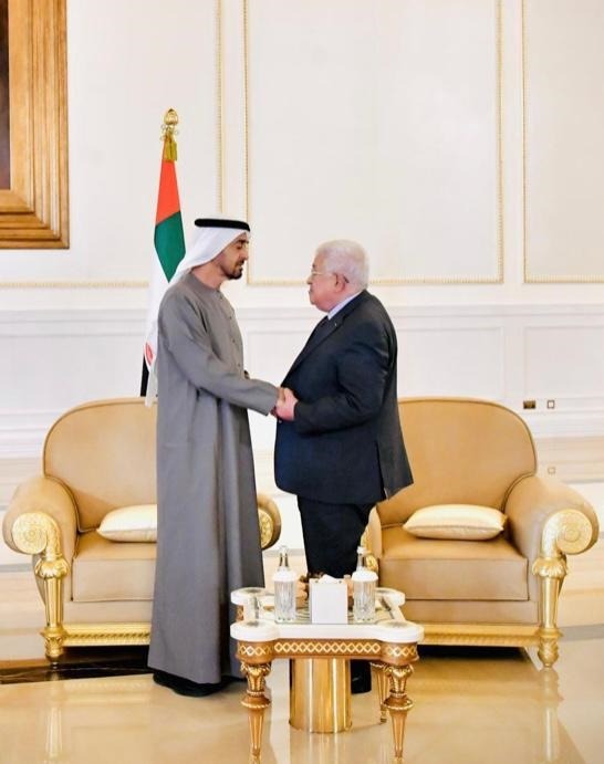 الرئيس عباس يعزي بوفاة رئيس دولة الإمارات