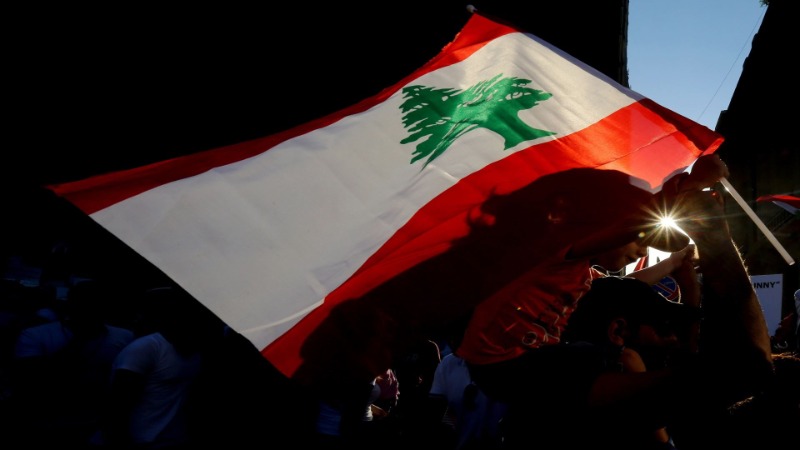 اللبنانييون بين مطرقة الحصار وسندان الفساد المستشري.. هل اضمحل الأمل؟