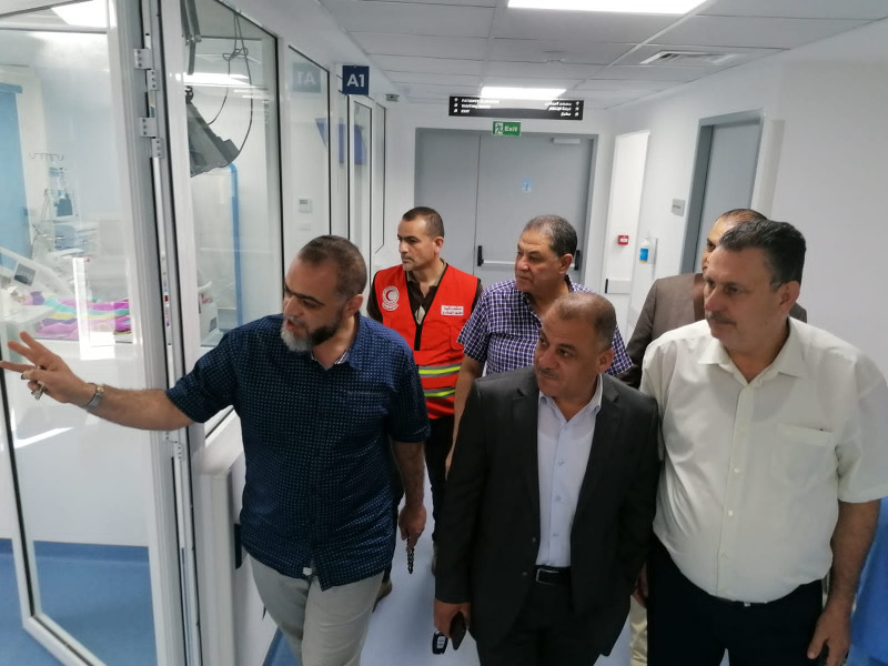 وفد نقابة أطباء الأسنان الفلسطينية يزور مستشفى الهمشري ويلتقي بمديرها العام