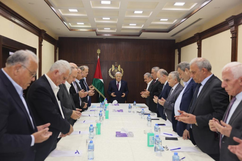 اللجنة التنفيذية لمنظمة التحرير الفلسطينية توزع المهام على أعضائها