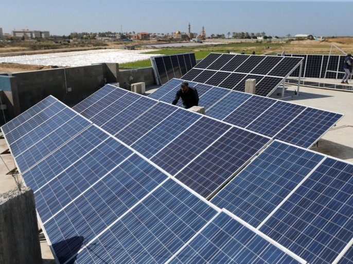 الإقبال على الطاقة الشمسية.. موجة جديدة تكتسح لبنان