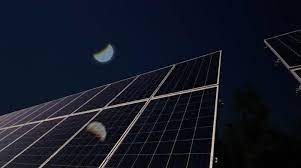 طاقة شمسية “ليليّة”.. تقنية جديدة لتوليد الكهرباء تعرّفوا عليها