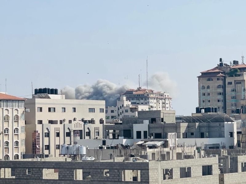 طائرات الاحتلال تشن عدة غارات استهدفت مناطق متفرقة في غزة