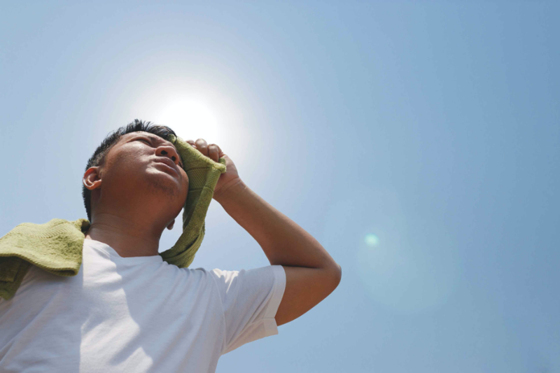 ضربة الشمس قد تكون قاتلة خصوصًا للأطفال وكبار السن