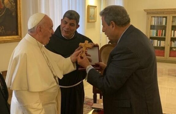 الرئاسية العليا لشؤون الكنائس تتلقى رد الفاتيكان على ضرورة تحقيق السلام