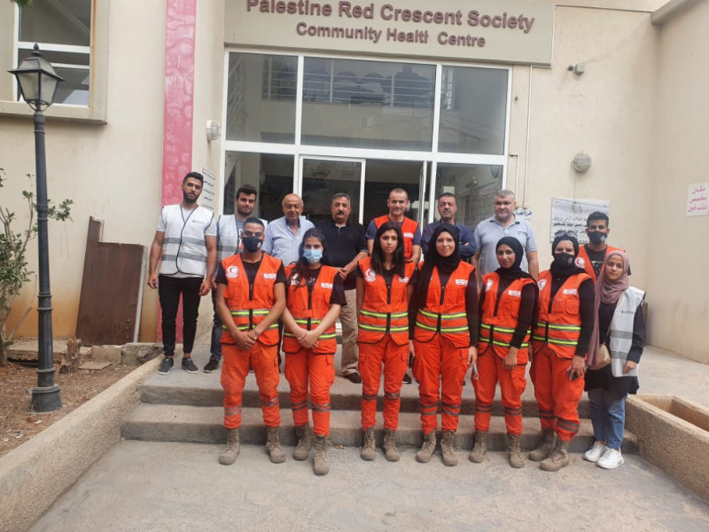 وحدة الإسعاف والطوارئ  وبالتنسيق مع وزارة الصحة اللبنانية تختتم حملات  التطعيم في مستشفيات ومراكز الهلال الأحمر الفلسطيني
