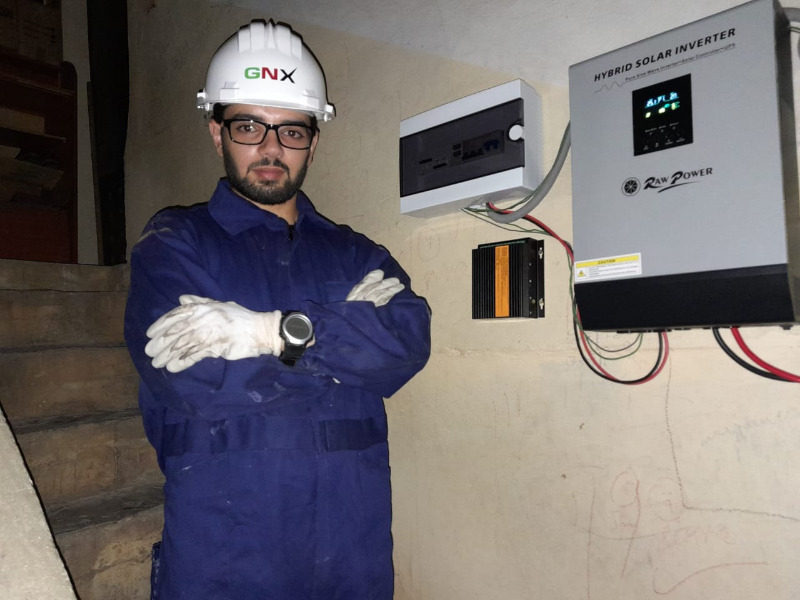 طالب الجامعة اللبنانية محمد السبسبي يبتكر إختراع لإنارة كل لبنان بالكهرباء.. وبتكاليف شبه عادية
