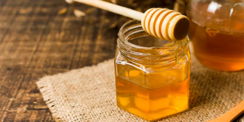 هل يمكن كشف العسل المغشوش باستخدام النشا؟