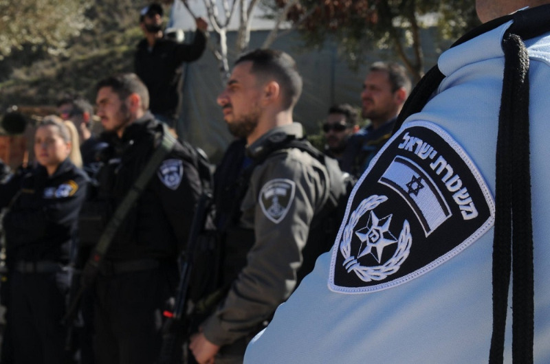 الاعلام الاسرائيلي: تخوف من هروب عناصر شرطة الاحتلال من الخدمة لتدني رواتبهم