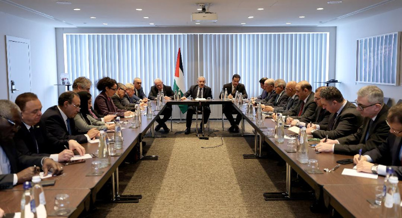 رئيس الوزراء اشتية يلتقي السفراء العرب لدى بلجيكا والاتحاد الأوروبي