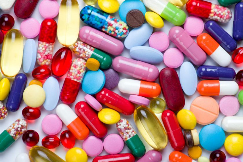 ما السرّ وراء ألوان أقراص وكبسولات الدواء؟