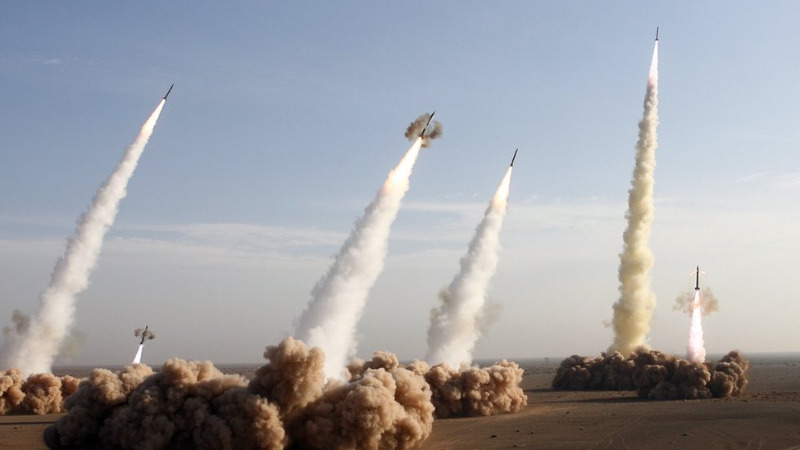 إيران تعلن تصنيع صاروخ باليستي قادر على تدمير الأهداف البحرية المتحركة
