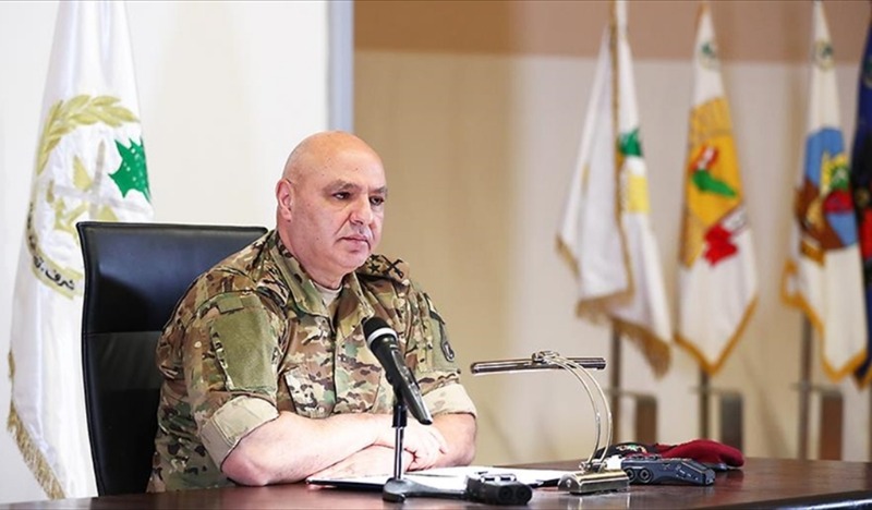 قائد الجيش عرض للأوضاع الأمنية مع زواره