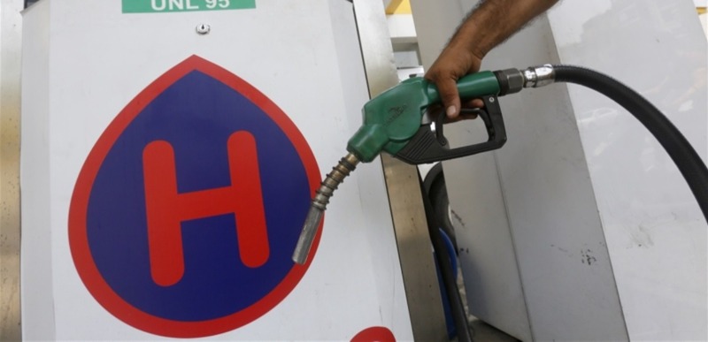 إنخفاضٌ جديد في سعر البنزين.. ماذا عن "قارورة الغاز"؟