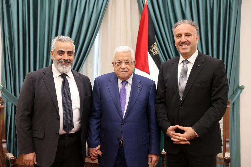 الرئيس  عباس يستقبل رئيس اتحاد رجال الأعمال الفلسطيني التركي
