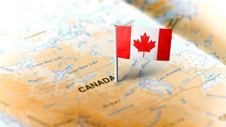 كندا تصدر تأشيرة جديدة تؤهلك للعيش هناك.. ما شروطها؟